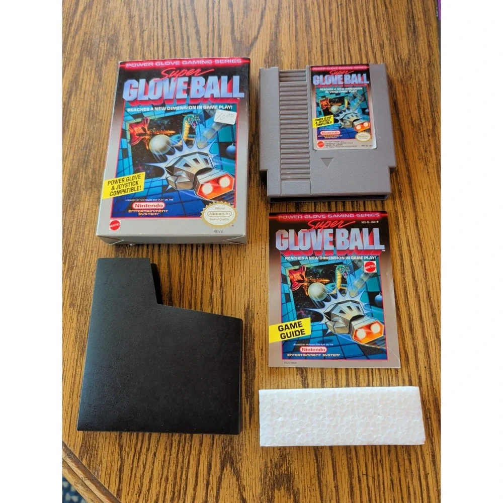 Super Glove Ball for the briginal NES (CIB) with all pictured inserts and manual